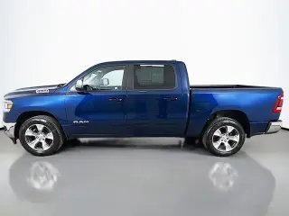 Ram 1500 2023 4x4 Laramie 4 puertas Cabina Crew 5.6 ft. SB Pickup