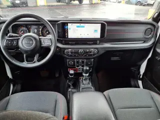 Jeep Gladiator 2025 4x4 Rubicon 4 puertas Crew Cab 5.0 pies SB