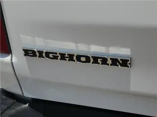 Ram 1500 2025 4x4 Lone Star Cabina Doble 4 puertas 5.6 pies. Pickup SB