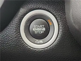 Ram 1500 2025 4x4 Laramie 4 puertas Cabina de equipo 5.6 pies. Pickup SB