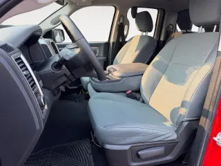 Ram 1500 2016 4x4 SLT Cabina Cuádruple 4 puertas 6.3 ft. Caja Corta Pickup