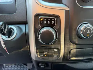 Ram 1500 2016 4x4 SLT Cabina Cuádruple 4 puertas 6.3 ft. Caja Corta Pickup