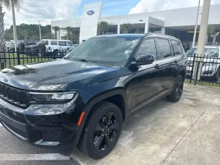 Jeep Grand Cherokee L 2024 4x2 Laredo 4 puertas SUV