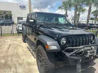Jeep Gladiator 2023 4x4 Sport 4 puertas Cabina Crew 5.0 pies. SB