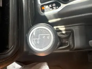 Jeep Gladiator 2023 4x4 Sport 4 puertas Cabina Crew 5.0 pies. SB