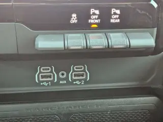 Ram 1500 2025 4x4 Rebel 4 puertas Cabina Crew 5.6 pies. Caja corta Pickup
