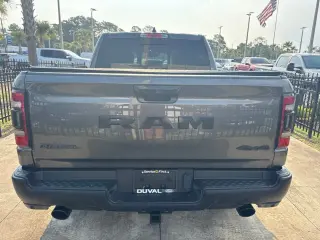 Ram 1500 2024 4x4 Rebel 4 puertas Cabina Crew 5.6 pies. Pickup SB