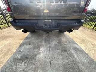 Ram 1500 2024 4x4 Rebel 4 puertas Cabina Crew 5.6 pies. Pickup SB