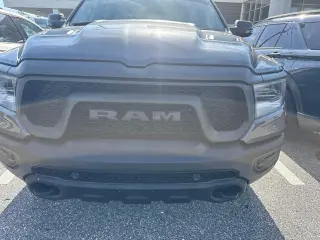 Ram 1500 2024 4x4 Rebel 4 puertas Cabina Crew 5.6 pies. Pickup SB