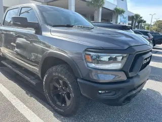 Ram 1500 2024 4x4 Rebel 4 puertas Cabina Crew 5.6 pies. Pickup SB