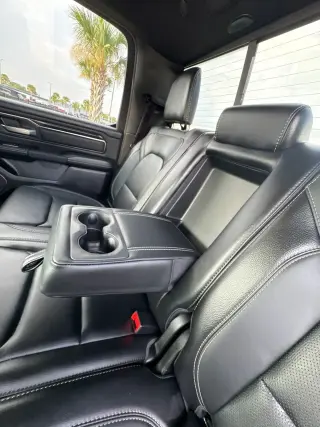 Ram 1500 2024 4x4 Rebel 4 puertas Cabina Crew 5.6 pies. Pickup SB