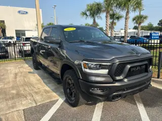 Ram 1500 2024 4x4 Rebel 4 puertas Cabina Crew 5.6 pies. Pickup SB