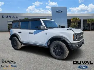 Ford Bronco 2024 4x4 Black Diamond 4 puertas SUV