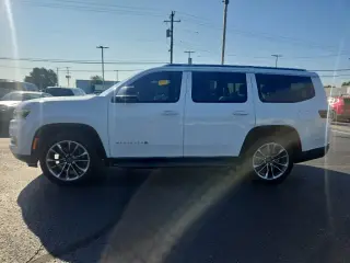 Jeep Wagoneer 2023 4x4 Serie II 4 puertas SUV