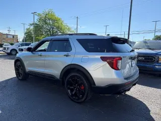 Ford Explorer 2023 AWD ST 4 puertas SUV