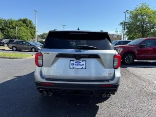 Ford Explorer 2023 AWD ST 4 puertas SUV