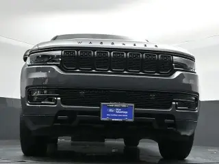 Jeep Wagoneer 2023 4x4 Serie II 4 puertas SUV