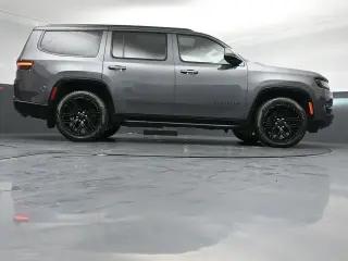 Jeep Wagoneer 2023 4x4 Serie II 4 puertas SUV