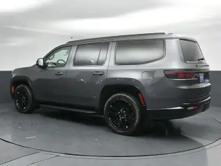 Jeep Wagoneer 2023 4x4 Serie II 4 puertas SUV