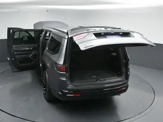 Jeep Wagoneer 2023 4x4 Serie II 4 puertas SUV