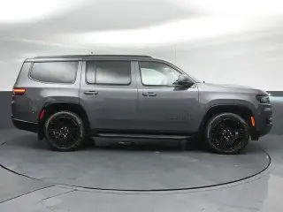 Jeep Wagoneer 2023 4x4 Serie II 4 puertas SUV