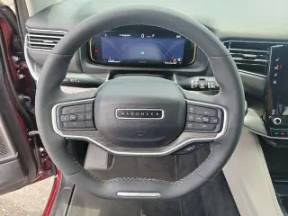 Jeep Wagoneer 2024 4x4 Serie III 4 puertas SUV