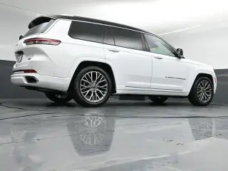 Jeep Grand Cherokee L 2023 Summit 4x4 4 puertas SUV