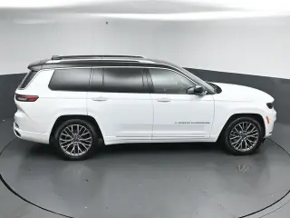 Jeep Grand Cherokee L 2023 Summit 4x4 4 puertas SUV