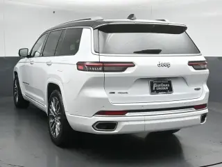 Jeep Grand Cherokee L 2023 Summit 4x4 4 puertas SUV
