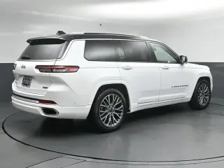 Jeep Grand Cherokee L 2023 Summit 4x4 4 puertas SUV