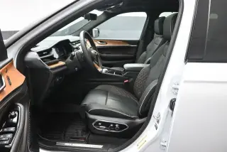 Jeep Grand Cherokee L 2023 Summit 4x4 4 puertas SUV