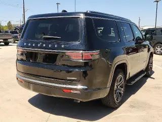 Jeep Wagoneer 2024 4x2 Serie II 4 puertas SUV