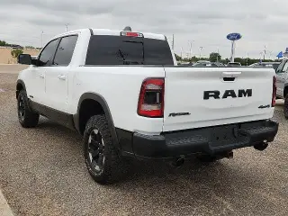 Ram 1500 2021 4x4 Rebel 4 puertas Cabina Crew 5.6 pies. Caja Pickup