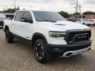Ram 1500 2021 4x4 Rebel 4 puertas Cabina Crew 5.6 pies. Caja Pickup
