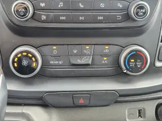 Furgoneta Ford Transit 2023 350 XL 3 puertas LWB Techo Bajo Van de Pasajeros