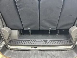 Ford Transit 2023 350 XL 3 puertas LWB Techo Bajo Furgón de Pasajeros