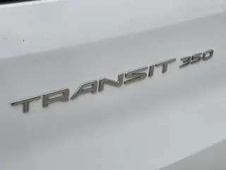 Ford Transit 2023 350 XL 3 puertas LWB Techo Bajo Furgón de Pasajeros