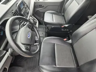 Ford Transit 2023 350 XL 3 puertas LWB Techo Bajo Furgón de Pasajeros