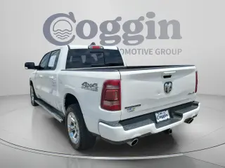 Ram 1500 2019 4x4 Big Horn 4 puertas Cabina Crew 5.6 pies. Pickup SB