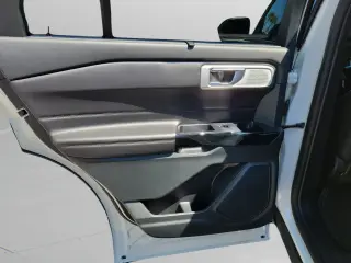 Ford Explorer 2024 AWD Platinum 4 puertas SUV
