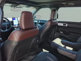Ford Explorer 2024 AWD Platinum 4 puertas SUV