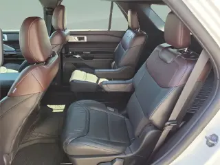 Ford Explorer 2024 AWD Platinum 4 puertas SUV