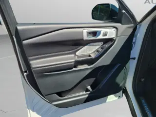 Ford Explorer 2024 AWD Platinum 4 puertas SUV