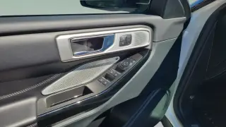 Ford Explorer 2024 AWD Platinum 4 puertas SUV