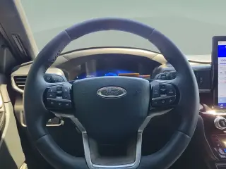 Ford Explorer 2024 AWD Platinum 4 puertas SUV