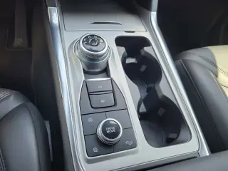 Ford Explorer 2024 AWD Platinum 4 puertas SUV