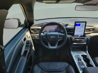Ford Explorer 2024 AWD Platinum 4 puertas SUV