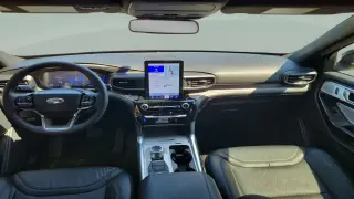 Ford Explorer 2024 AWD Platinum 4 puertas SUV