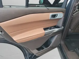 Ford Explorer 2023 AWD King Ranch 4 puertas SUV