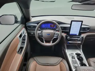 Ford Explorer 2023 AWD King Ranch 4 puertas SUV
